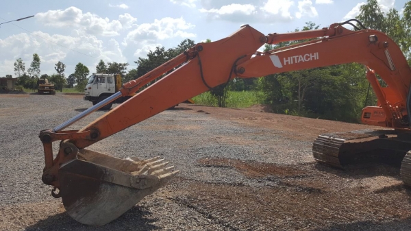 ขาย แบคโฮ HITACHI EX120-3 เก่านอก เล่มทะเบียนครบ รถสวยเต็มทุกระบบ ใช้งานแค่ 8,000 ชม.