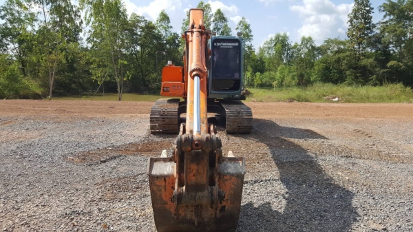 ขาย แบคโฮ HITACHI EX120-3 เก่านอก เล่มทะเบียนครบ รถสวยเต็มทุกระบบ ใช้งานแค่ 8,000 ชม.