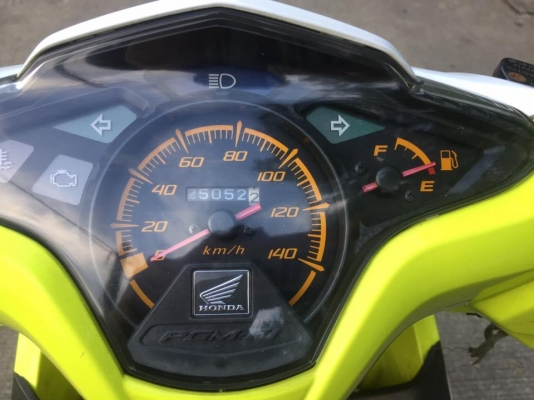 ขายHonda Click110i หัวฉีด ปี53 ล้อแม็ก สภาพเดิมๆ เครื่องดีมาก เดิมๆ ไม่ดัง เอกสารครบ เล่ม ชุดโอน