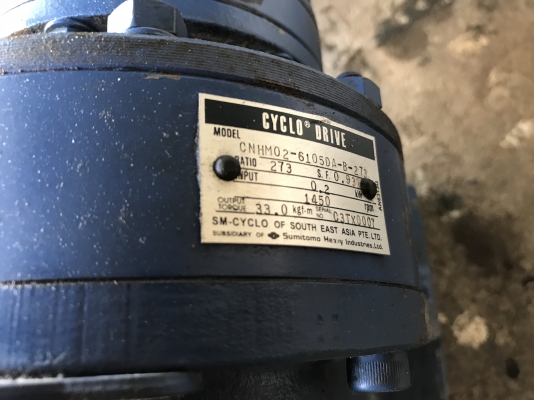 ขายมอเตอร์เกียร์ Cycro drive Sumitomo 0.2Kw. 380V อัตราทด 1:273 made in Japan เพลาออกประมาณ 5รอบต่อนาที รอบช้าแรงบิดเยอะ มีระบบเบรคในตัว สภาพสวยมาก หมุนนิ่ม พร้อมใช้งาน