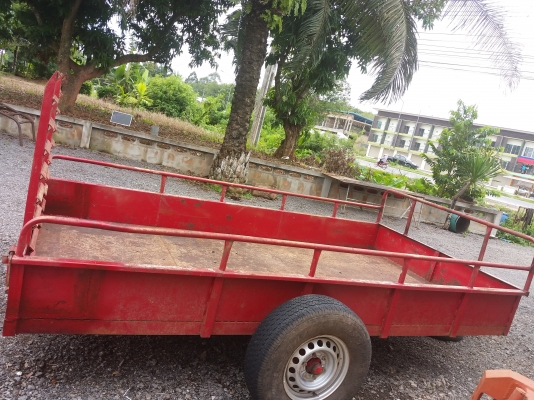 ขายเทลเลอร์ ขนาดกว้าง 1.80 ยาว 4.50  สภาพพร้อมใช้งาน  ราคา 30'000 บาท  สนใจติดต่อ 084-9997463