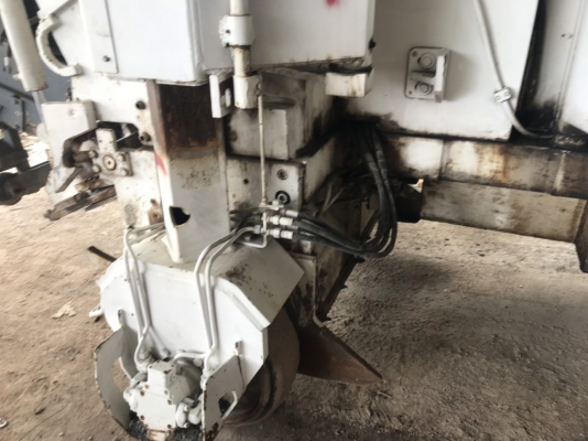 ขายครับรถกัดถนน WIRTGENใช้งานน้อยไม่ถึง 1000 ชั่วโมงรถพร้อมใช้งานเอกสารเป็นใบแจ้งจำหน่ายขายราคา 1,350,000 บาท