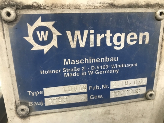 ขายครับรถกัดถนน WIRTGENใช้งานน้อยไม่ถึง 1000 ชั่วโมงรถพร้อมใช้งานเอกสารเป็นใบแจ้งจำหน่ายขายราคา 1,350,000 บาท