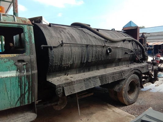 ขาย 6 ล้อ Isuzu หัวยาวเครื่อง 125 แรงถังสเปรย์ยาง 6000 ลิตรพร้อมใช้งานไม่มีทะเบียนขายราคา 380000 บาทตามสภาพ