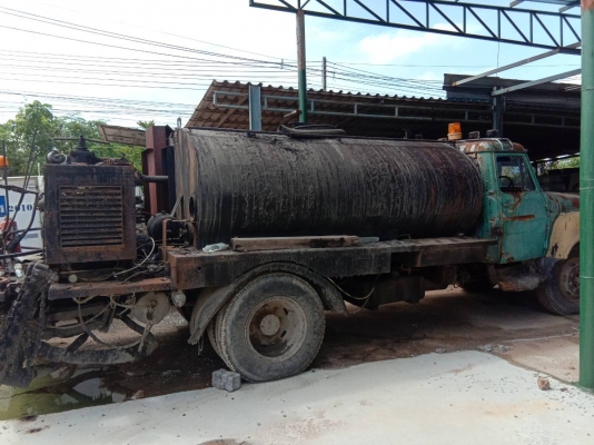 ขาย 6 ล้อ Isuzu หัวยาวเครื่อง 125 แรงถังสเปรย์ยาง 6000 ลิตรพร้อมใช้งานไม่มีทะเบียนขายราคา 380000 บาทตามสภาพ