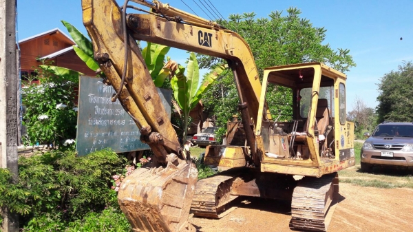 ขาย แบคโฮ CAT E70 รถใช้งานอยู่ประจำ เครื่องดี ปั้มดี ช่วงล่าง 70\%