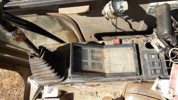 ขาย แบคโฮ CAT E70 รถใช้งานอยู่ประจำ เครื่องดี ปั้มดี ช่วงล่าง 70\%