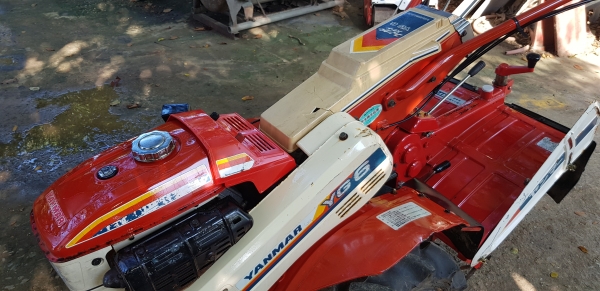 รถพรวนดินเบนซิน 6 แรง ใบตีดิน 90 \% พร้อมใช้งาน รถพรวนดินเบนซิน 6 แรง ใบตีดิน 90 \% พร้อมใช้งาน