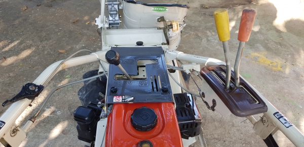 รถเกี่ยวข้าวมัดทิ้ง id 0819170852 รถเกี่ยวข้าวมัดทิ้ง id 0819170852