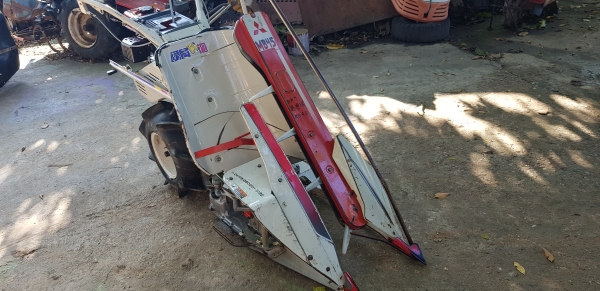 รถเกี่ยวข้าวมัดทิ้ง id 0819170852 รถเกี่ยวข้าวมัดทิ้ง id 0819170852