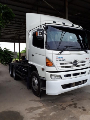 HINO s 500 FM1AKLA 344 แรง ปี 57 หัวลากพร้อมหางพื้นเรียบ 3 เพลา อู่ RCK รุ่งเจริญปี 55 รถสวยเดิมๆ ยางดีทุกเส้น หัวบางเดิมไม่เคยทำสี  เครื่อง/เกียร์/เฟืองท้าย ช่วงล่าง 89\% อ่างเนียม ท่อ S ทะเบียนพร้อม
