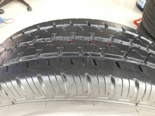 ยาง195R14 ปี16 BRIDGESTONE LEO 677 4 เส้น