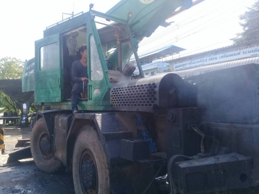 ต้องการขายรถเครน TADANO4ล้อ20ตันm3 อุปกรณ์ครบ รถพร้อมใช้ ลอกเล็กลอกใหญ่ครบ  เอวแน่น รถพร้อมใช้ ช่วงล่างดี บูมดี