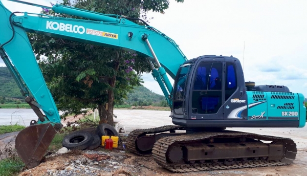 KOBELCO MARK 8 Super X SK 200 รถทำงาน 8,200 hr สวยจัดเต็มรอบคัน ภายในเก๋งสะอาดหอม แอร์เย็น ภายนอกบอดี้สวยๆบูมอาร์มไม่มีแตกไม่มีดาม ช่วงล่างแน่น พร้อมใช้งานได้เลย เอกสารอินวอย