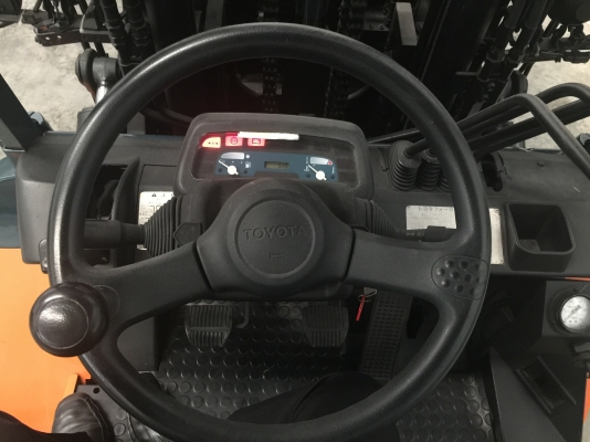 รถฟอร์คลิฟต์ หัวหนีบ 3.5ตัน toyota7 สภาพนางฟ้า รถฟอร์คลิฟต์ หัวหนีบ 3.5ตัน toyota7 สภาพนางฟ้า