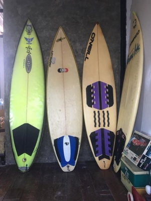 ]ขายกระดานโต้คลื่น Surf bord. มี 4 ตัวครับ