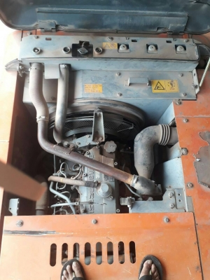 ขายรถแบคโฮ HITACHI ZX200-3 ราคา 1300000 ขายรถแบคโฮ HITACHI ZX200-3 ราคา 1300000