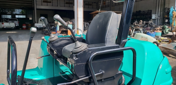 ขาย รถขุด KOBELCO รุ่น SK025 มือสองญี่ปุ่น แทรกเหล็ก สลัก บูทเอวแน่น 100\% คันนี้ พร้อมหัวเก๋ง สวยพร้อมใช้งาน มือถือ 0818753444