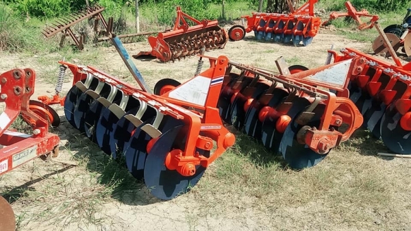 ขายM6040suอุปกรณ์3ชิ้นราคา530,000ต่อรองได้อีกค่ะ