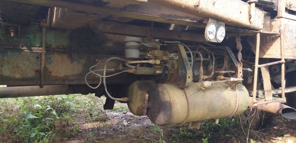 10ล้อ 2 เพลา เครื่อง 185 เบรคทิฟฟี่ สโล คานหน้าใหญ่0985947837