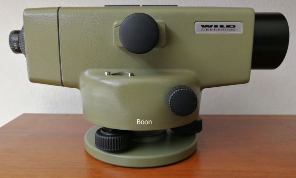 สินค้ามือสอง  ขายกล้องระดับมือสอง WILD LEICA NA2 32x  สภาพสวย พร้อม calibrated  ขายเป็นกล้องอย่างเดียวนะครับ(ขากับสต๊าฟไม่มีนะครับ)