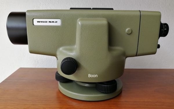 สินค้ามือสอง  ขายกล้องระดับมือสอง WILD LEICA NA2 32x  สภาพสวย พร้อม calibrated  ขายเป็นกล้องอย่างเดียวนะครับ(ขากับสต๊าฟไม่มีนะครับ)