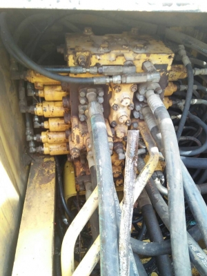 KOMATSU PC 200-8  รถทำงาน 16,250 hr บอดี้สวยพร้อมใช้งานได้เลยครับ เครื่องเดิมๆทำงานเร็ว ภายในเก๋งสะอาด แอร์เย็น ช่วงล่างแน่นดีพร้อมใช้งานได้เลย เอกสารใบแจ้งจำหน่าย