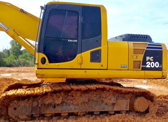 KOMATSU PC 200-8  รถทำงาน 16,250 hr บอดี้สวยพร้อมใช้งานได้เลยครับ เครื่องเดิมๆทำงานเร็ว ภายในเก๋งสะอาด แอร์เย็น ช่วงล่างแน่นดีพร้อมใช้งานได้เลย เอกสารใบแจ้งจำหน่าย