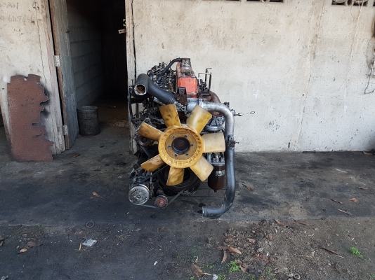 ขายเครื่องอีซุซุ6sd1   240แรง