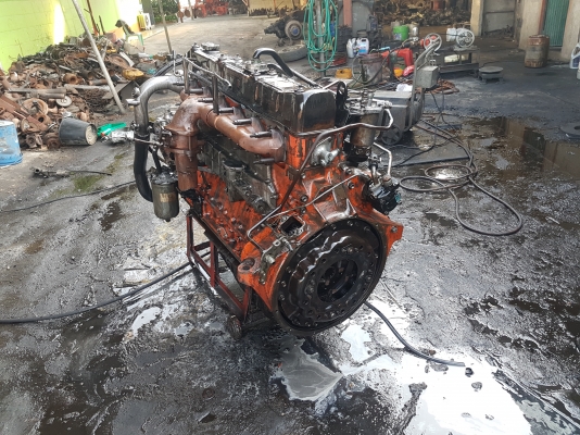 ขายเครื่องอีซุซุ6sd1   240แรง