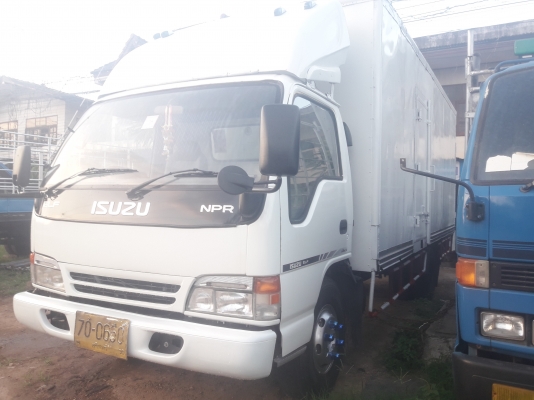 ISUZU NPR130 เทอร์โบ ปี48 ตัวสุดท้ายของรุ่นก่อนเป็นตาเพชร พวงมาลัยพาวเวอร์ รถห้างแท้(มือเดียวจากป้าย