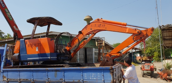 ขายด่วน175,000บาทรถแบคโฮKUBOTAคูโบต้าKH30เทียบเท่าPC30เครื่องคูโบต้า3สูบปั่มแรงรถนอกเพิ่งนำเข้ามาใหม่ยังไม่เคยใช้งานในเมืองไทยเลย