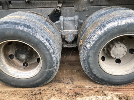 ขายรถ18ล้อดั้มพ์ ISUZU MP1FVZ34P9Tเครื่อง300แรงม้ากับหางSMMปี53สนใจโทร 081-970-1072