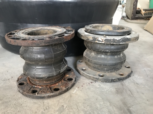 ขายหน้าแปลนข้อต่อยางกันสะบัดปั๊มน้ำ Tozen Japan ขนาด 4 นิ้ว ราคา 1,000 บาท ขนาด 5 นิ้ว ราคา 1,200 บาท