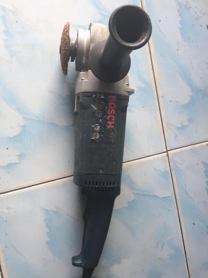 ขายเครื่องเจียร์ 7" BOSCH 20-180 มือสองสภาพสวย ของแท้ เดิมๆ พร้อมใช้ ขายเครื่องเจียร์ 7" BOSCH 20-180 มือสองสภาพสวย ของแท้ เดิมๆ พร้อมใช้