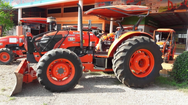 ขายรถแทรกเตอร์มือสอง