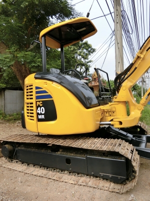KOMATSU 40MR-2 ขนาดPC-40 <มีVDOให้ชม>มีลายแย๊กรถเก่านอกมีเอกสารอินวอย☎️ติดต่อ 085-5632278 <ราคาต่อรองได้>