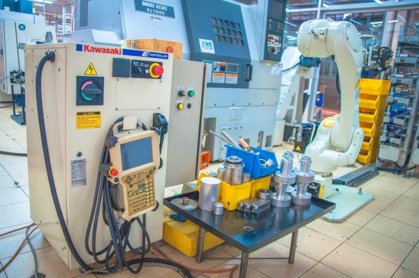 ขาย Robot Kawasaki ซื้อป้ายแดงจาก Yamazen Thailand