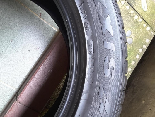 เศษยาง Maxxis S-pro 225-55-17 ปี17 สภาพใหม่ 1เส้น