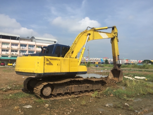 รถแบคโฮ KOBELCO SK200-3 รถสวย สภาพดี เครื่องดี ปั๊มดี โซ่หนา เอวแน่น สภาพพร้อมใช้งาน มีเอกสารแจ้งจดทะเบียน มี VDO การทำงานให้ชม