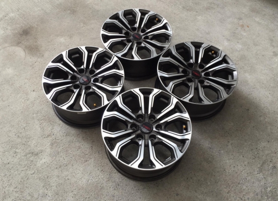 ล้อTRDแท้ Fortuner TRD5 ขอบ18 รุ่นสุดท้าย สภาพใหม่มาก สวยกริ้บๆทุกวง ล้อTRDแท้ Fortuner TRD5 ขอบ18 รุ่นสุดท้าย สภาพใหม่มาก สวยกริ้บๆทุกวง