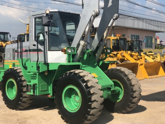 ขายรถตักล้อยาง KAWASAKI 65ZV-2 ปี 2012 (เทียบเท่า WA320) นำเข้าเองจากญี่ปุ่น สภาพสวยพร้อมใช้ มีVDOครับ