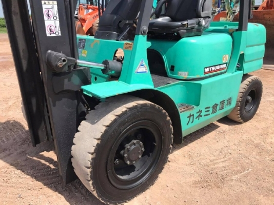 ขายรถฟอร์คลิฟต์ MITSUBISHI FG30D รถนอกนำเข้าเองจากญี่ปุ่น สภาพสวยพร้อมใช้ มีVDOการทำงานครับ