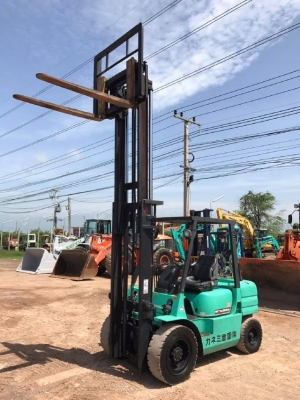 ขายรถฟอร์คลิฟต์ MITSUBISHI FG30D รถนอกนำเข้าเองจากญี่ปุ่น สภาพสวยพร้อมใช้ มีVDOการทำงานครับ