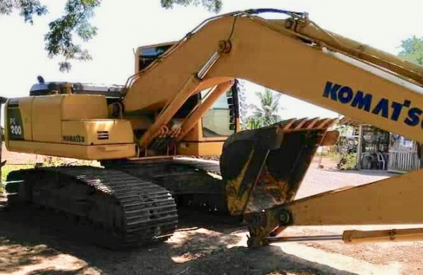 KOMATSU PC 200-8 รถทำงาน 10,670 ชม. บอดี้สวยเดิมๆทั้งคัน ภายในเก๋งสะอาด แอร์เย็น ภายนอกบูมอาร์มสวยไม่มีแตก เอวแน่น ช่วงล่างเต็มโซ่บูทใบแทรกหนาดีพร้อมใช้งานได้เลยครับ KOMATSU PC 200-8 รถทำงาน 10,670 ชม. บอดี้สวยเดิมๆทั้งคัน ภายในเก๋งสะอาด แอร์เย็น ภายนอกบูมอาร์มสวยไม่มีแตก เอวแน่น ช่วงล่างเต็มโซ่บูทใบแทรกหนาดีพร้อมใช้งานได้เลยครับ
