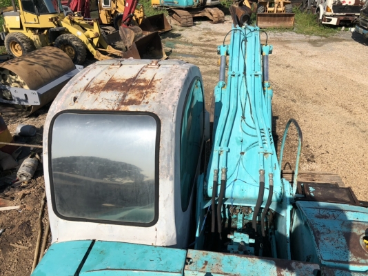 ขาย 695,000 บาท KOBELCO SK200 MARK 5 ธรรมดา เครื่องดี ปั้มแรง โช่หนา เอวแน่น ไฟฟ้าครบ เอกสารอินวอยท์  รถอยู่  นครปฐม โทร 0610710295  สนใจ รายการสินค้า อื่นๆ ที่ เว็ปไชค์ Truck2Hand https://www.truck2hand.com/index.php?actions=content/search&amp;member_id=