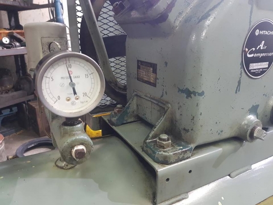 **ขายถูกๆ ปั้มลมมือสองจากญี่ปุ่น** HITACHI-BEBICON 5 แรง 2Stage  ทดสอบเรียบร้อย ทุกระบบทำงานได้ดีมากๆ นิ่งๆเงียบๆพร้อมใช้งานครับ