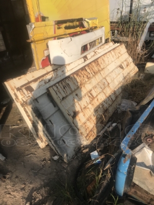 ขายด่วน ฝาข้าง 10ล้อ สูง80 ยาว260ซม มี5แพง รวมฝาท้าย เพียง 12000 บาท