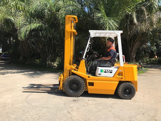 ขายFORKLIFT TCM FD25ดีเซล เสา4เมตร งาสไลด์ ยางใหม่(2.5ตัน) สวยเดิมจากญี่ปุ่น ยังไม่เคยใช้ในไทย 195,000เท่านั้น!!