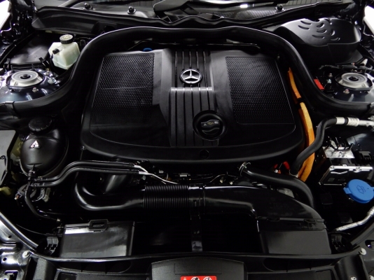 MERCEDES-BENZ E300 W212 2.1 BLUETEC HYBRID EXECUTIVE AT 2018 โทร 062-991-6649 ดาวออโต้เบสท์ MERCEDES-BENZ E300 W212 2.1 BLUETEC HYBRID EXECUTIVE AT 2018 โทร 062-991-6649 ดาวออโต้เบสท์